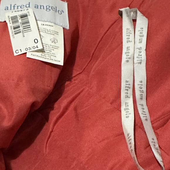 154 Alfred Angelo | EUC Elegant Red Strapless Mini Dress (Size 0) - Picture 7 of 11